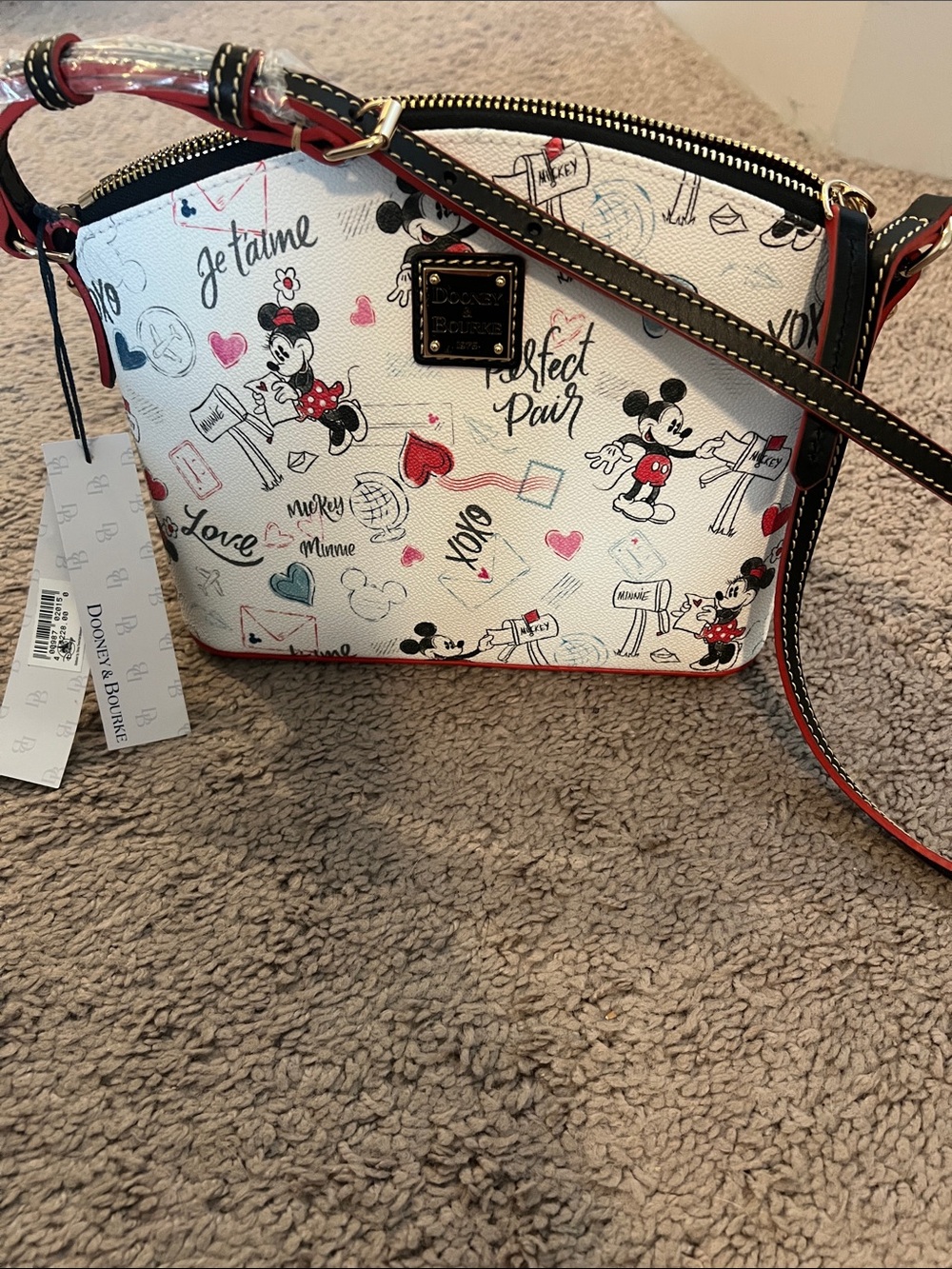NWT Dooney & Bourke White Minnie & Mickey Sketch Crossbody Valentines